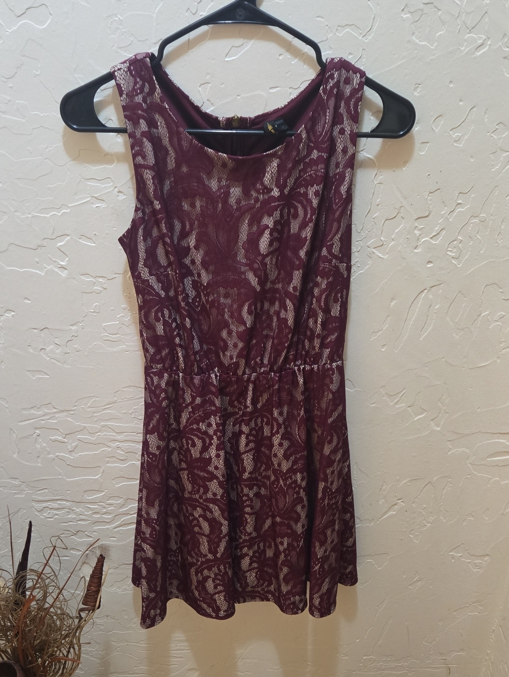 Sleeveless Burgundy Lace Mini Dress with Fit-and-Flare Skirt